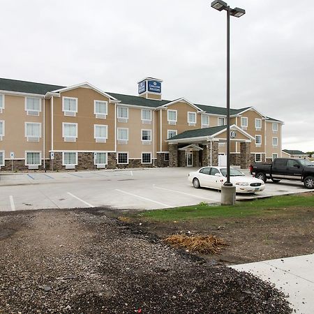 Cobblestone Hotel & Suites - Devils Lake Kültér fotó